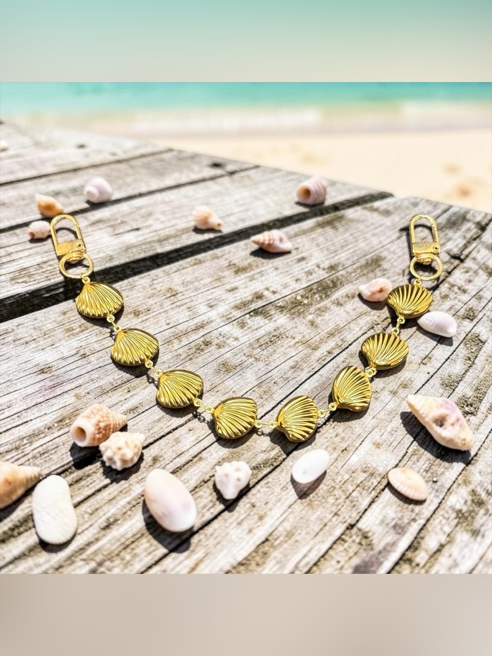 🏷️‼️5/$25🏷️‼️🐚Gold-Tone Seashell Statement Bag Charm/NWOT🐚